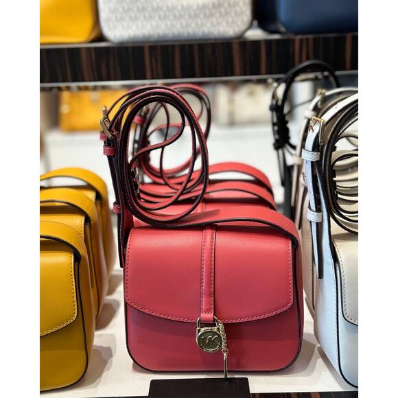 Michael Michael Kors NWT Lyra Small Flap Crossbody Bag Leather Shoulder Handbag